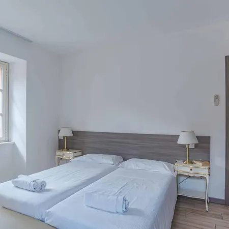 Hotel apartamentowy Maioliche Griante Cadenabbia