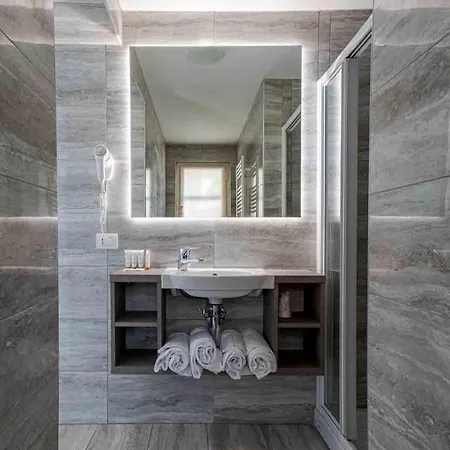 Maioliche Griante Hotel apartamentowy Cadenabbia